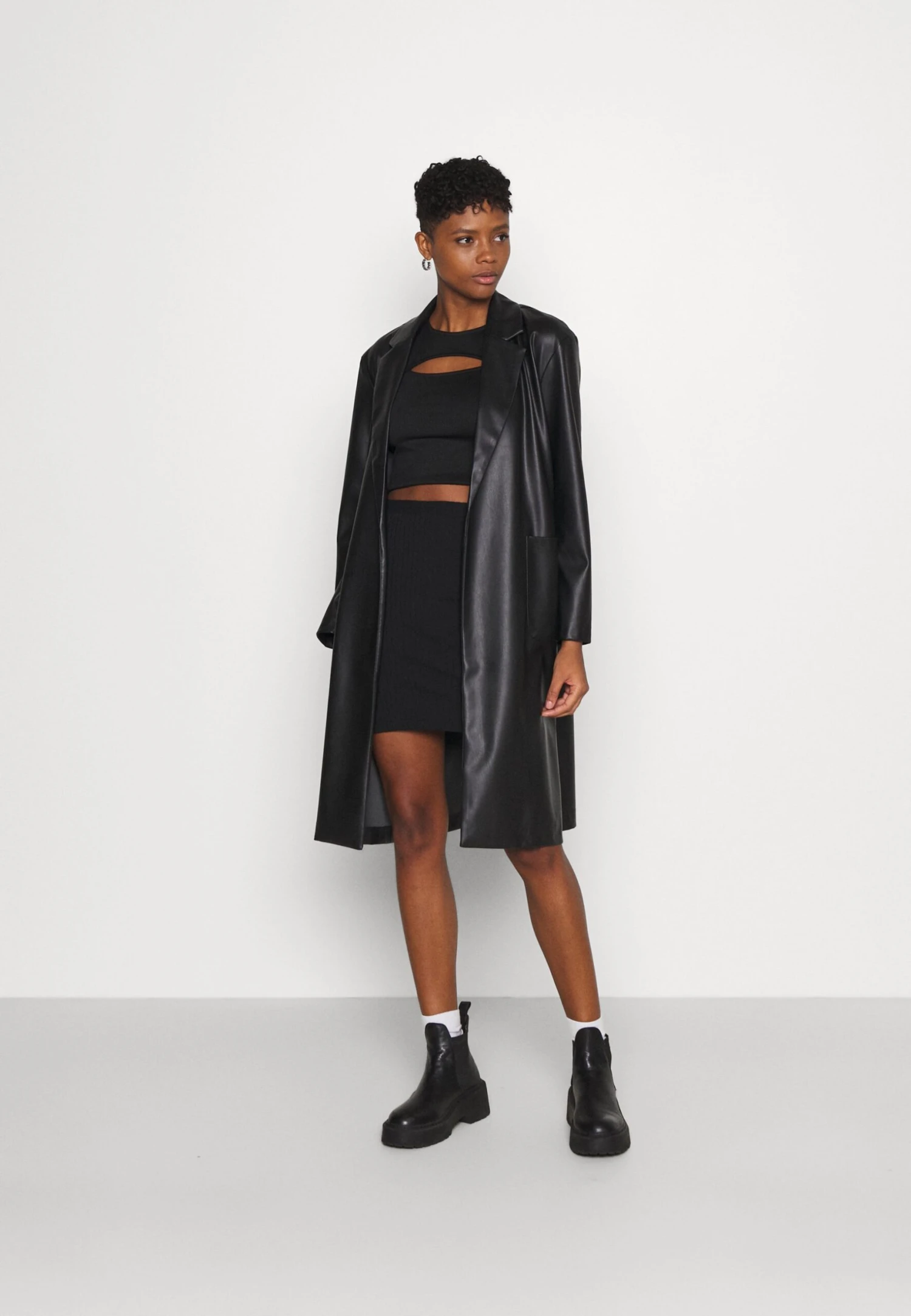 Even&Odd Basic Mini Ribbed Skirt - Kokerrok - Black 2 Even&Odd Basic Mini Ribbed Skirt - Kokerrok - Black - Afbeelding 2