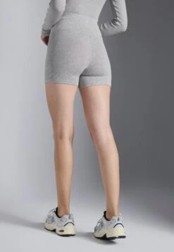 HIGH RISE BOOTY SHORTS - Legging - Mottled Light Grey 8 HIGH RISE BOOTY SHORTS - Legging - Mottled Light Grey -Even and Odd Verkoopwinkel 4e42c0b3dde343aaaf2d97b137e710a4