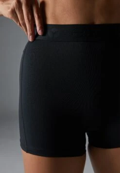 MID RISE BOOTY SHORTS - Tights - Black 9 MID RISE BOOTY SHORTS - Tights - Black -Even and Odd Verkoopwinkel 7b5bf53422044aa58245948e0cb9122e