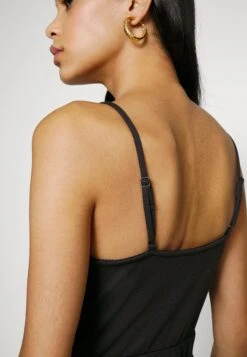 Even&Odd Strappy Warp Mini Bodycon Punto Dress - Etui-Jurk - Black 13 Even&Odd Strappy Warp Mini Bodycon Punto Dress - Etui-Jurk - Black -Even and Odd Verkoopwinkel 7ec144b7d47d45a28fb9ca73e683b881