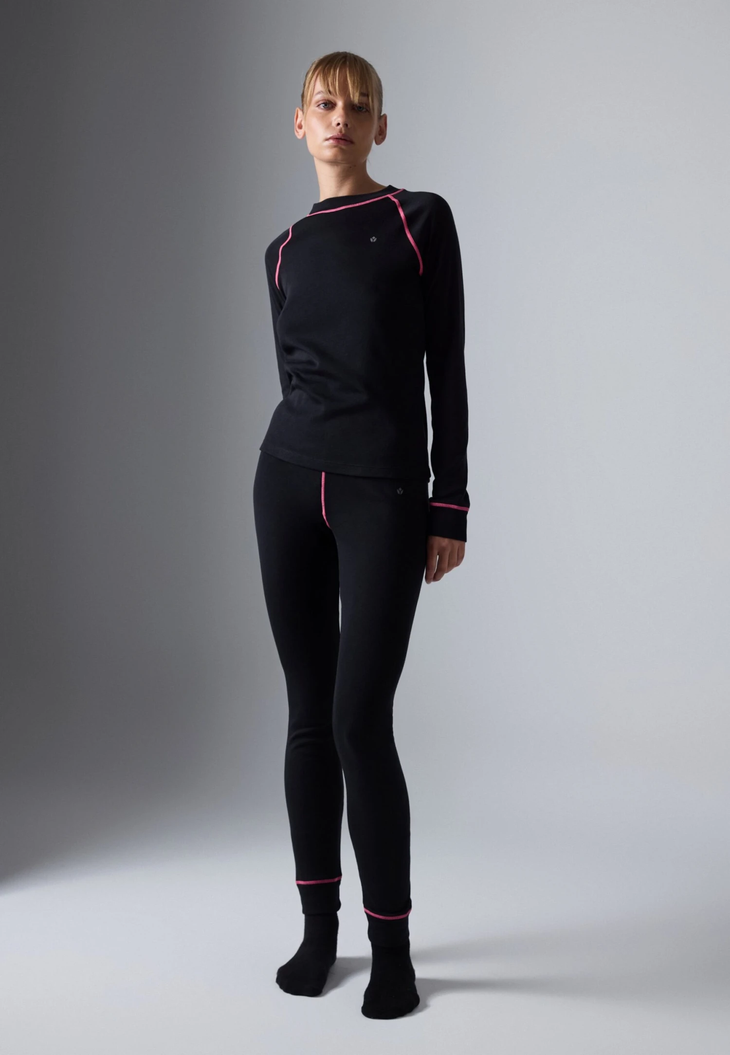 2 PIECE LONG SLEEVE TOP AND LEGGINGS SET - Hemd - Black/pink 1 2 PIECE LONG SLEEVE TOP AND LEGGINGS SET - Hemd - Black/pink