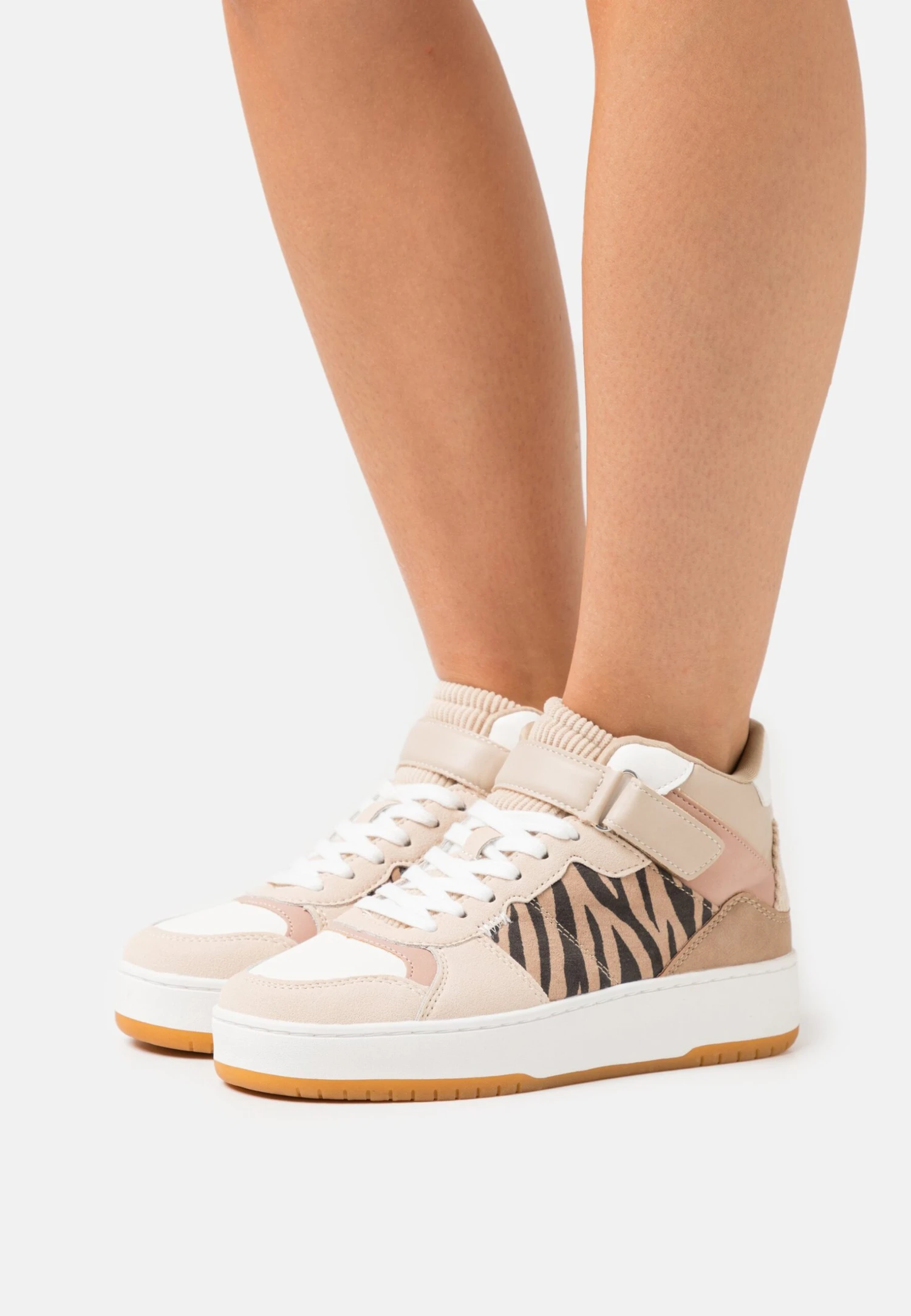 Even&Odd Sneakers Hoog - Beige/White/Light Pink 1 Even&Odd Sneakers Hoog - Beige/White/Light Pink