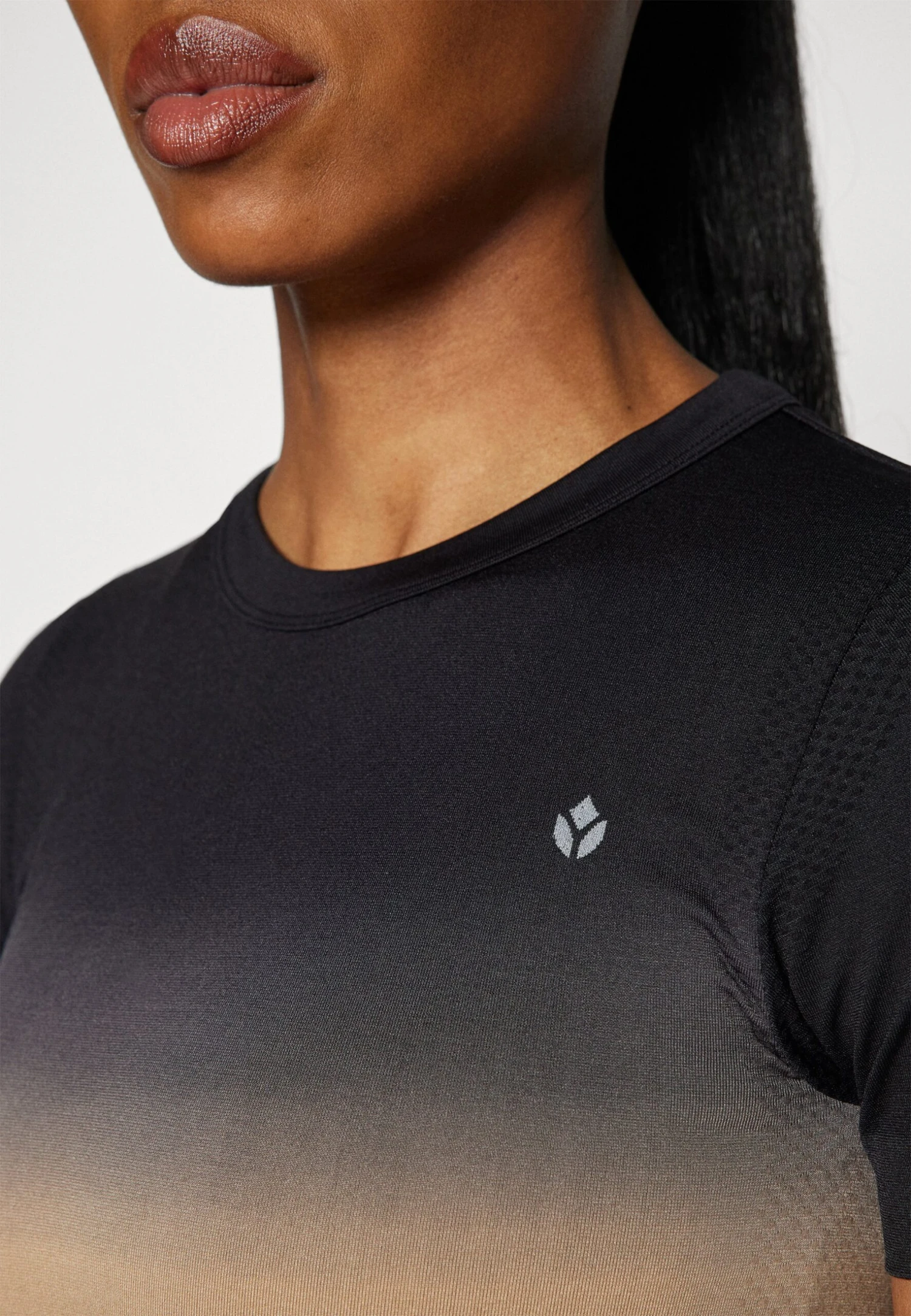 SEAMLESS PRINTED T-SHIRT - T-shirt Print - Light Brown/black 6 SEAMLESS PRINTED T-SHIRT - T-shirt Print - Light Brown/black - Afbeelding 6