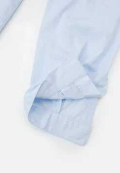 Even&Odd Blouse - Light Blue 22 Even&Odd Blouse - Light Blue -Even and Odd Verkoopwinkel aa127768eccf4a668aac6a7113ee33be