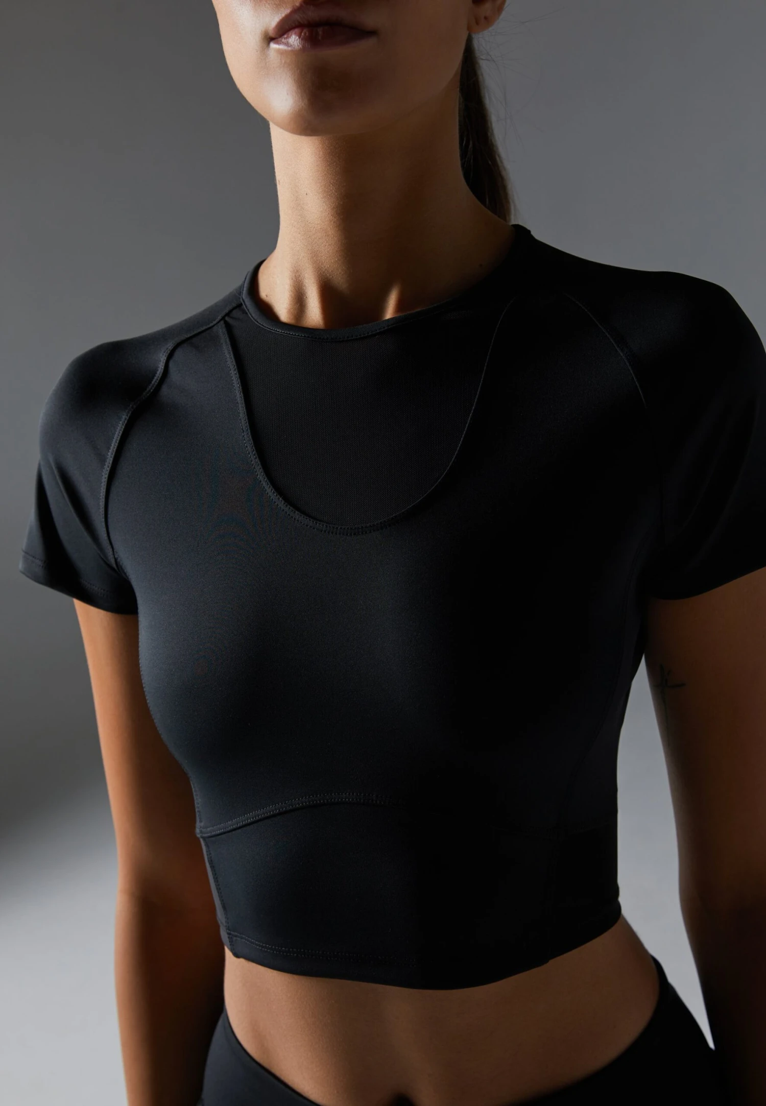 CROPPED SPORTS T SHIRT - T-shirt Basic - Black 5 CROPPED SPORTS T SHIRT - T-shirt Basic - Black - Afbeelding 5